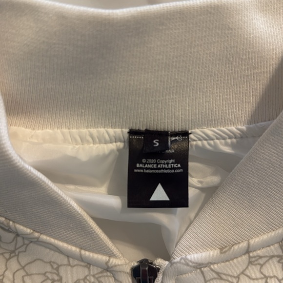 Balance Athletica Jacket - Picture 4 of 4